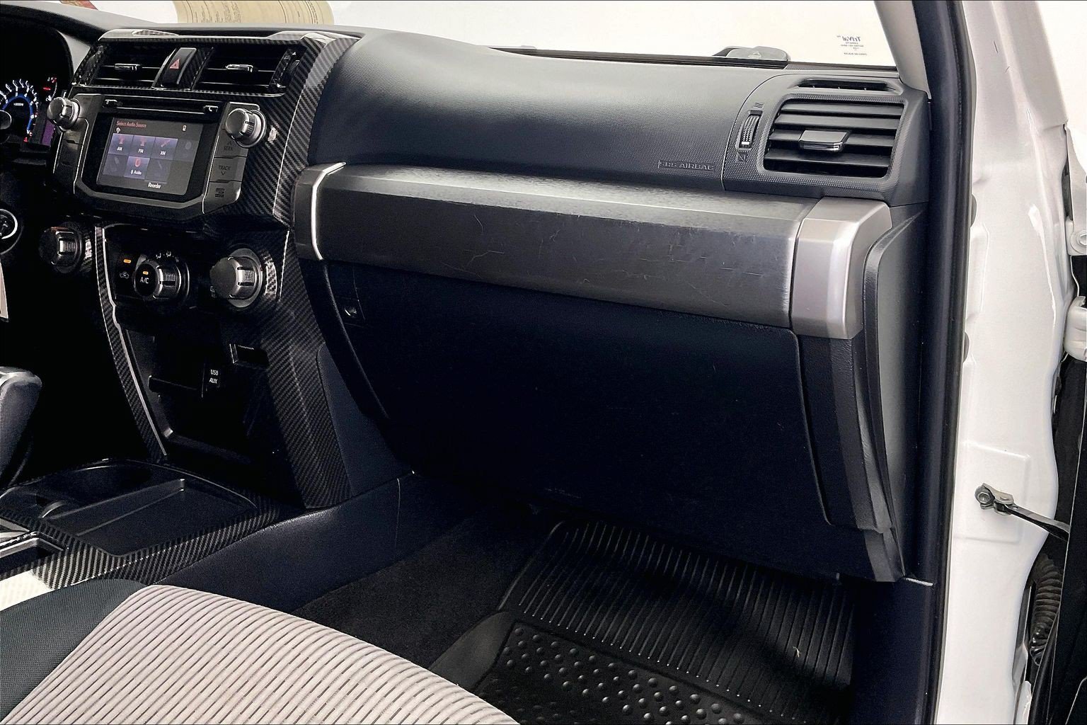 Used 2018 Super White Toyota SR5 image 16