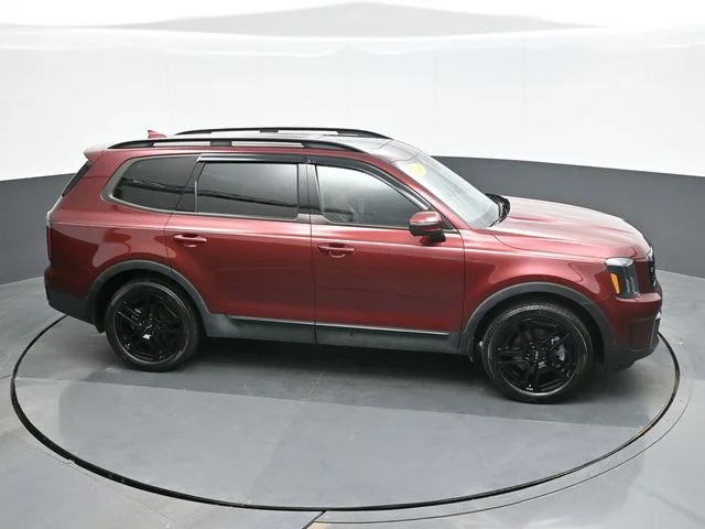 Used 2024 Red Kia EX X-Line image 16
