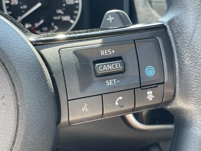 Used 2022 Silver Nissan SV image 15