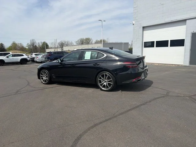 Used 2025 Black Genesis 2.5T image 12