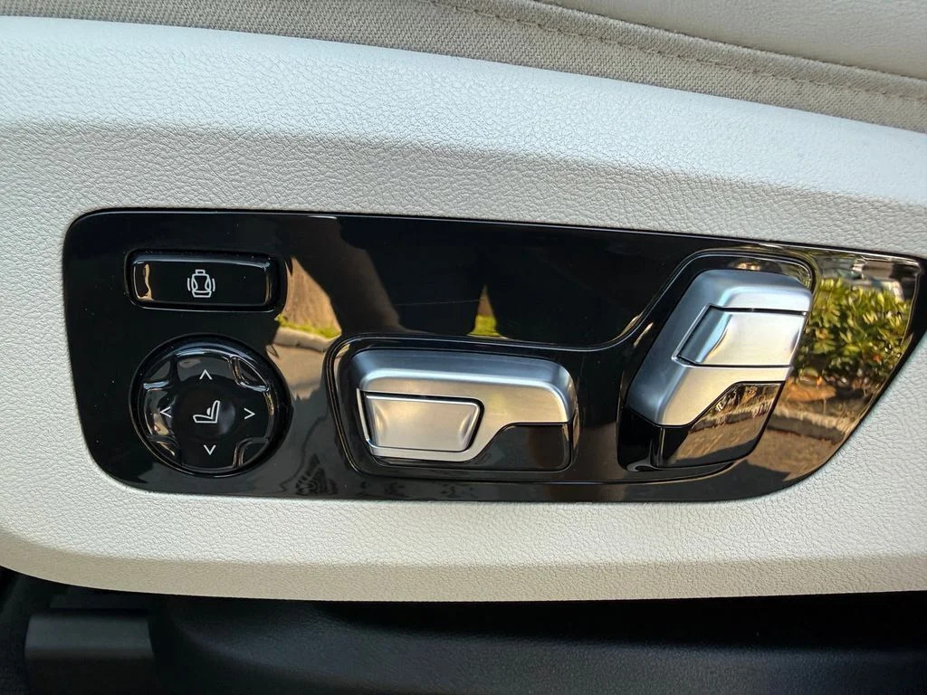 2020 BMW X7 40i - Photo 14