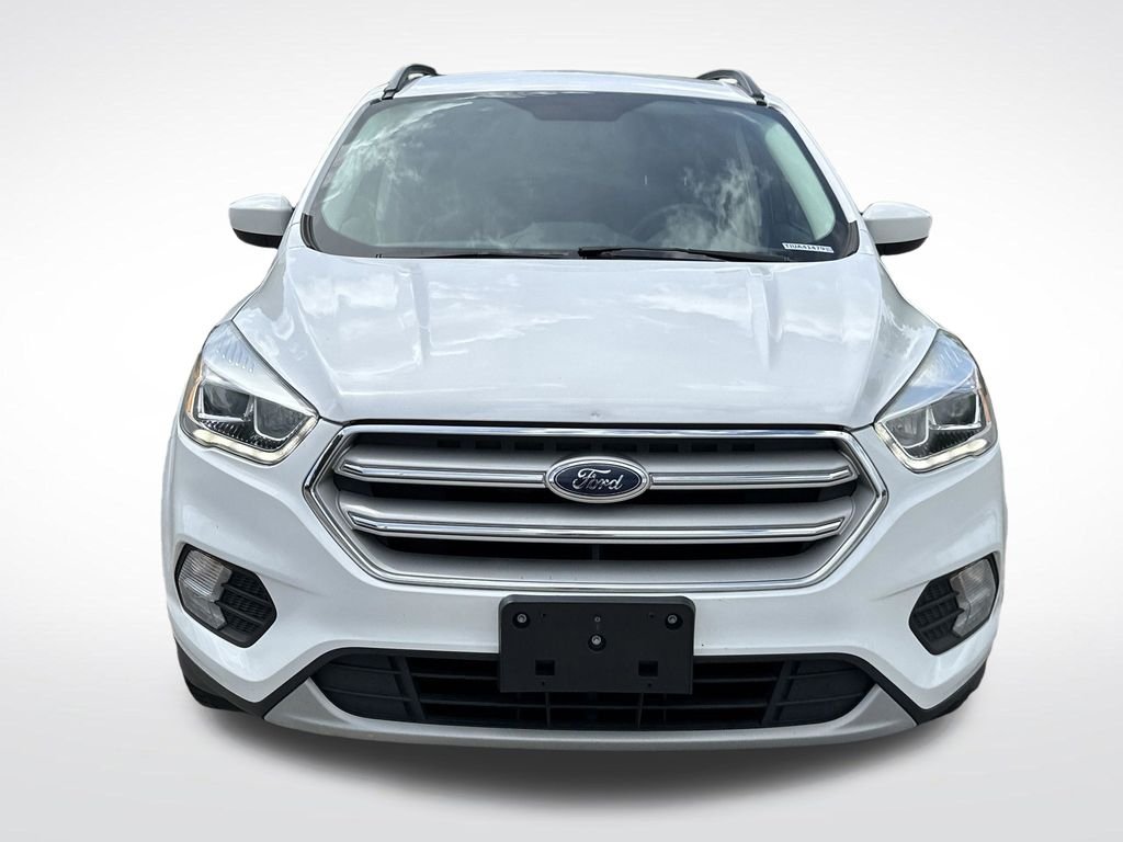 Used 2018 White Ford SEL image 9
