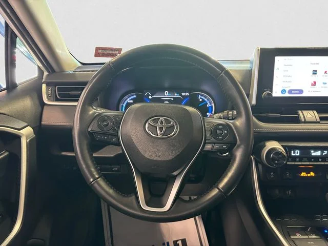 Used 2023 White Toyota XLE image 13
