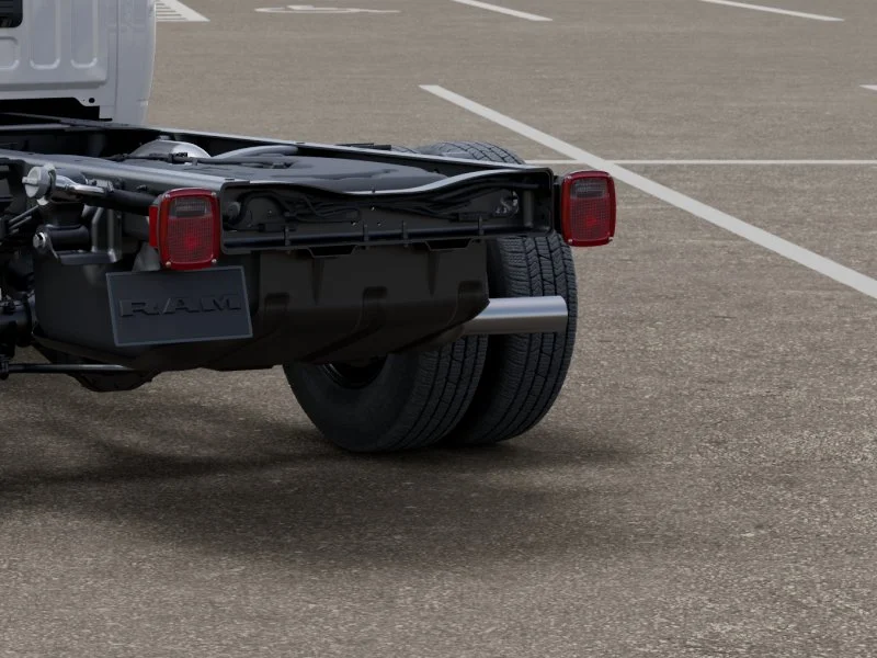 2025 RAM 3500 Chassis Tradesman - Photo 41