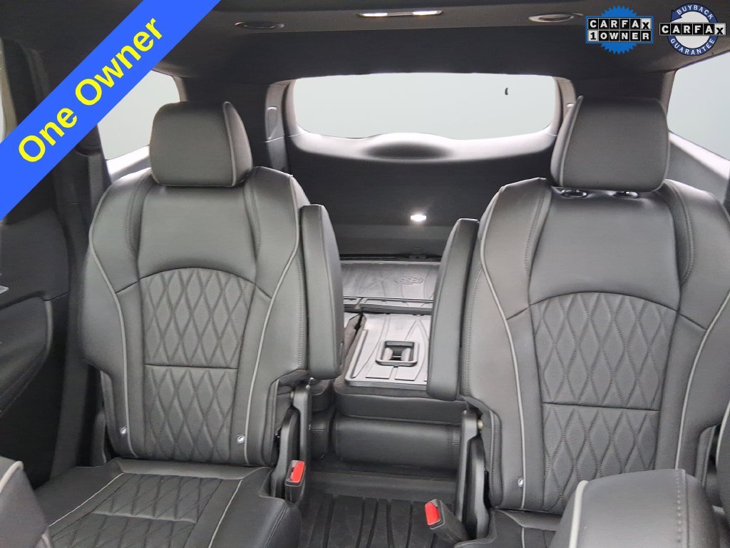 Used 2023 Black Buick Avenir image 28