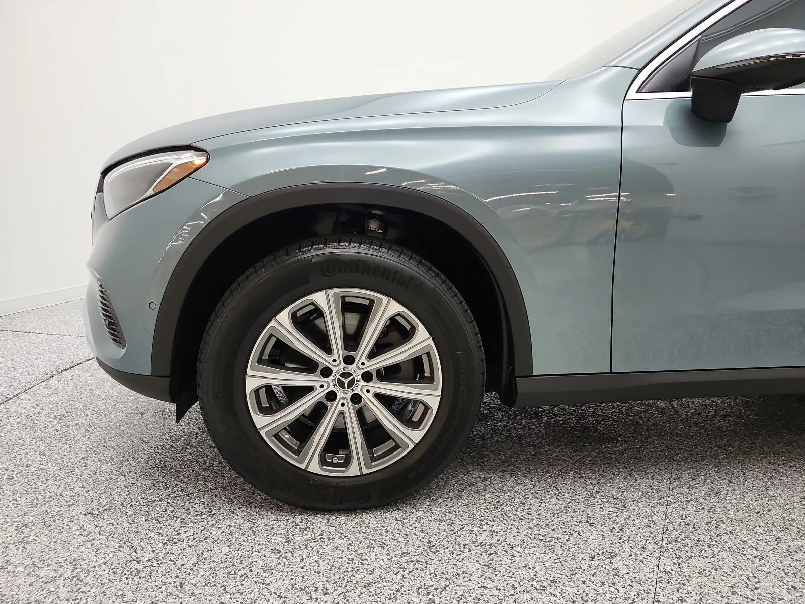 Used 2026 Verde Silver Metallic Mercedes-Benz GLC 300 SUV image 21