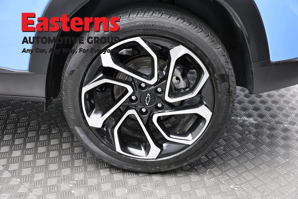 Used 2024 Blue Chevrolet 2RS image 8