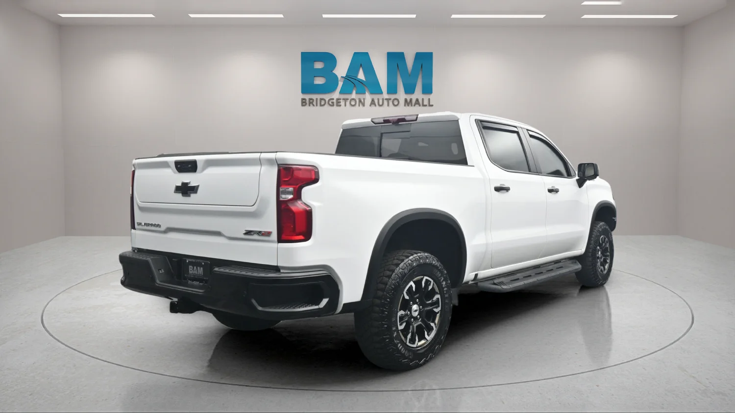Used 2024 Summit White Chevrolet ZR2 image 6