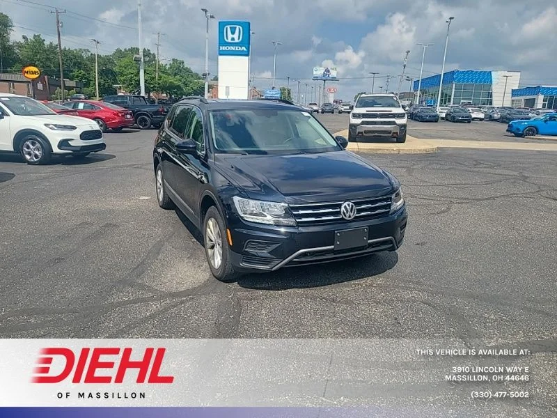 Used 2018 Black Volkswagen 2.0T SE image 1