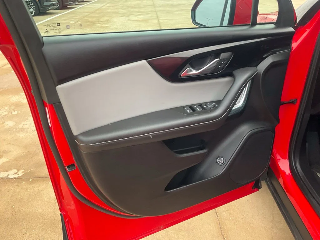 Used 2023 Red Chevrolet LT image 4