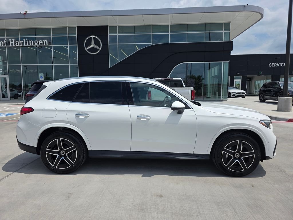 New 2026 Polar White Mercedes-Benz GLC 300 image 8