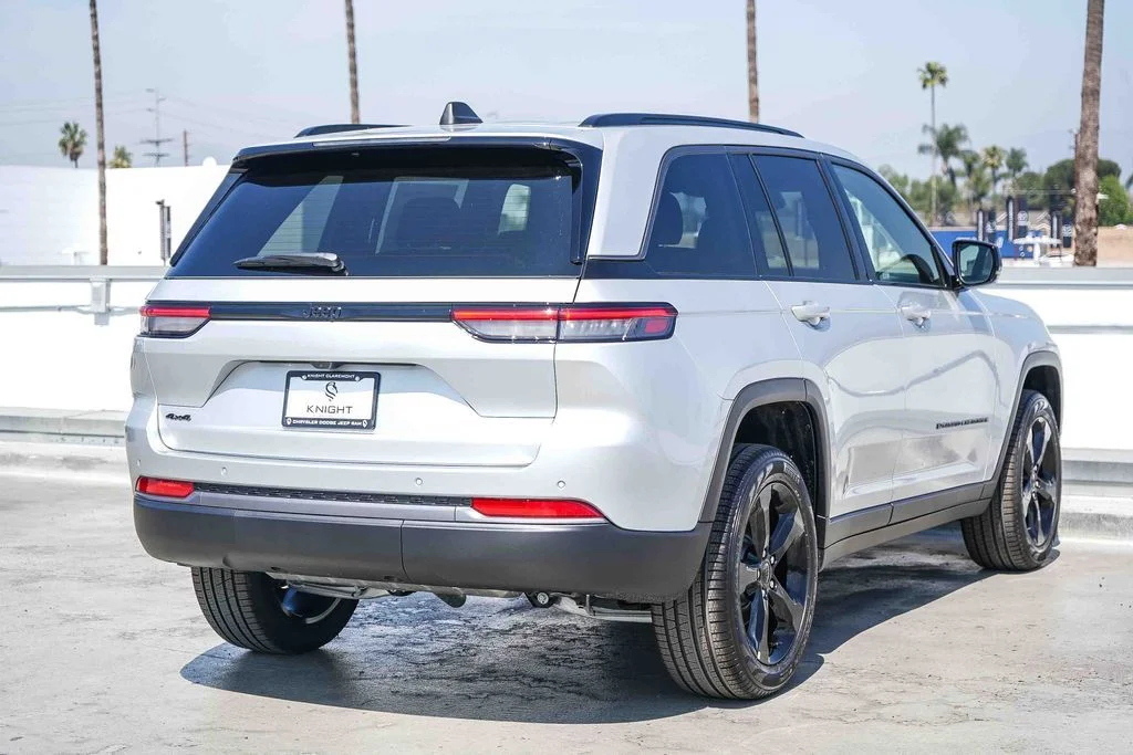 New 2026 Silver Jeep Limited image 7