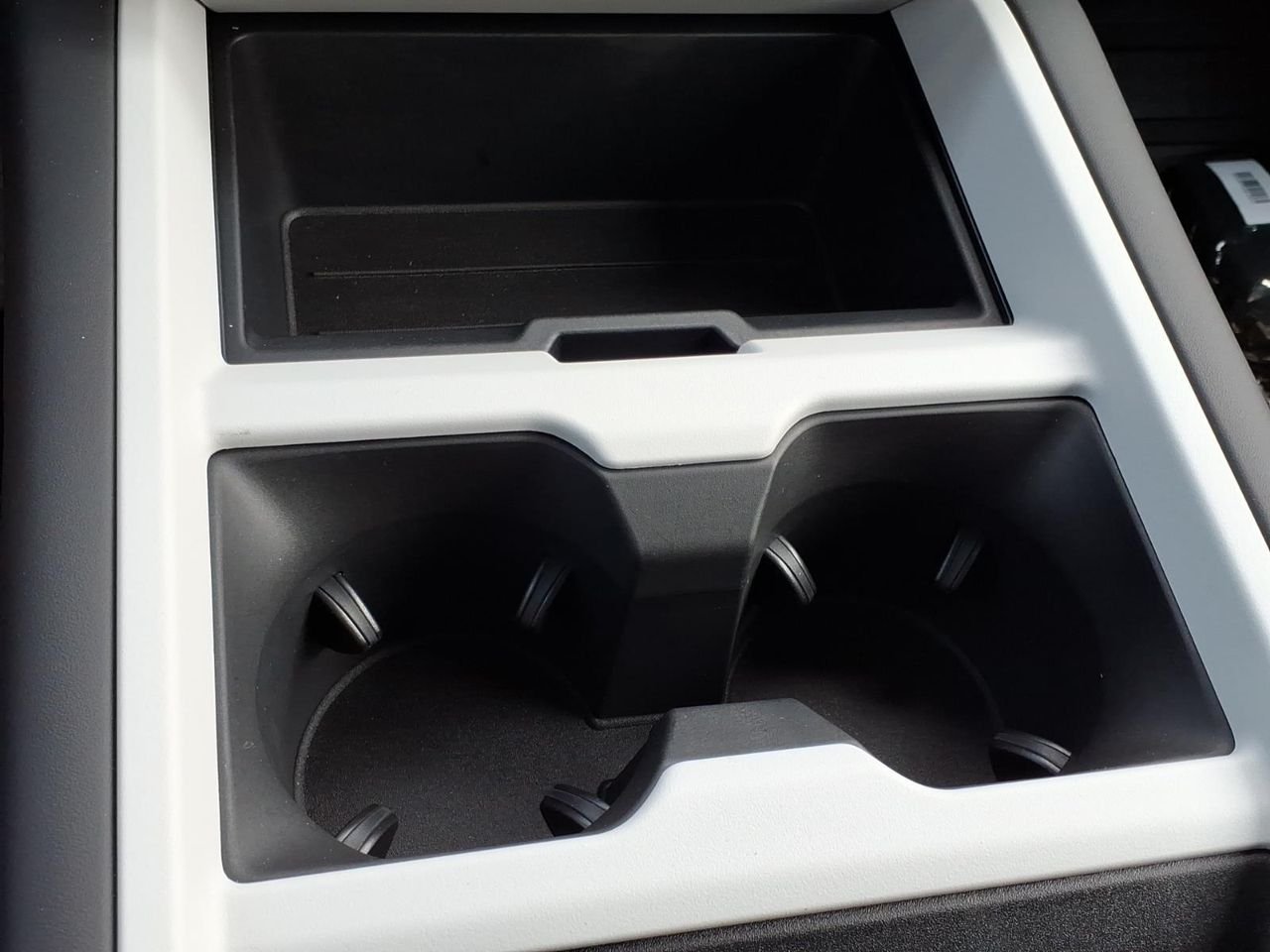 New 2026 Fuji White LAND ROVER X-Dynamic SE image 19