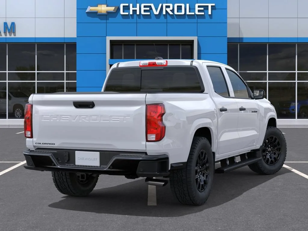 New 2026 Summit White Chevrolet WT image 4