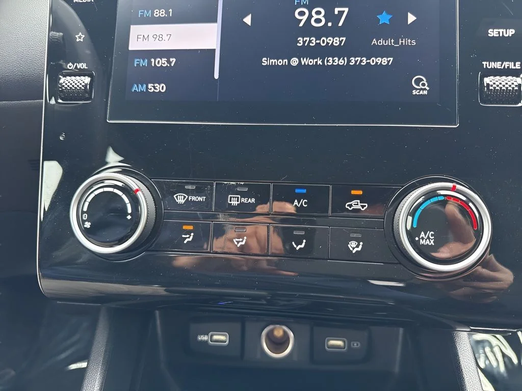Used 2024 Blue Hyundai SE image 17