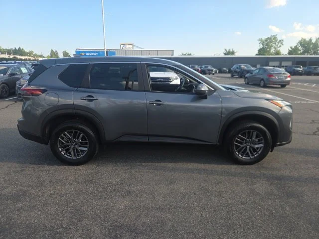 Used 2026 Gray Nissan SV image 4