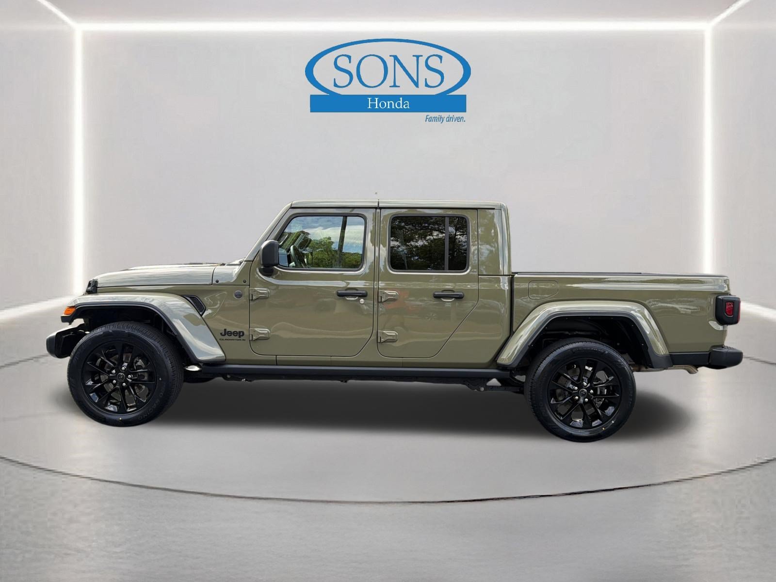 Used 2025 41 Jeep Nighthawk image 20