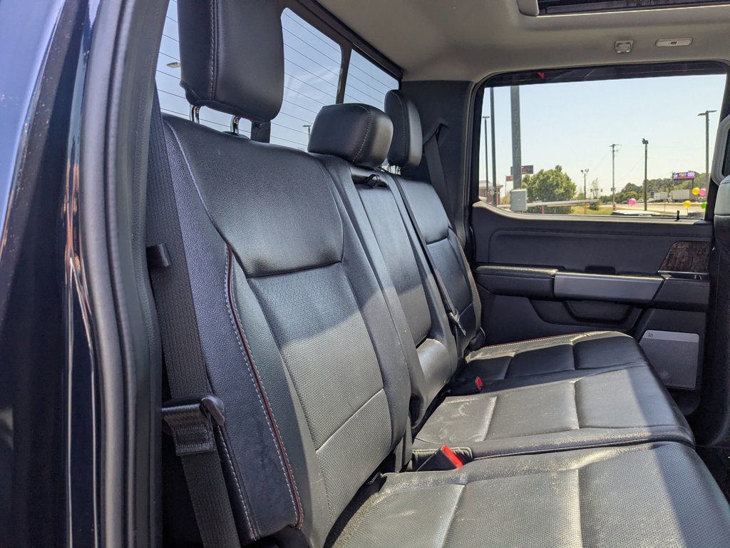 Used 2023  Ford LARIAT image 26