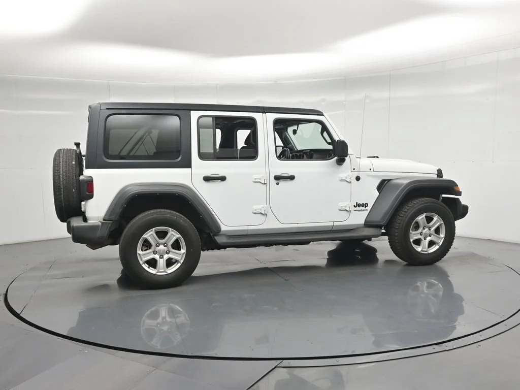 Used 2022 White Jeep Unlimited Sport S image 7
