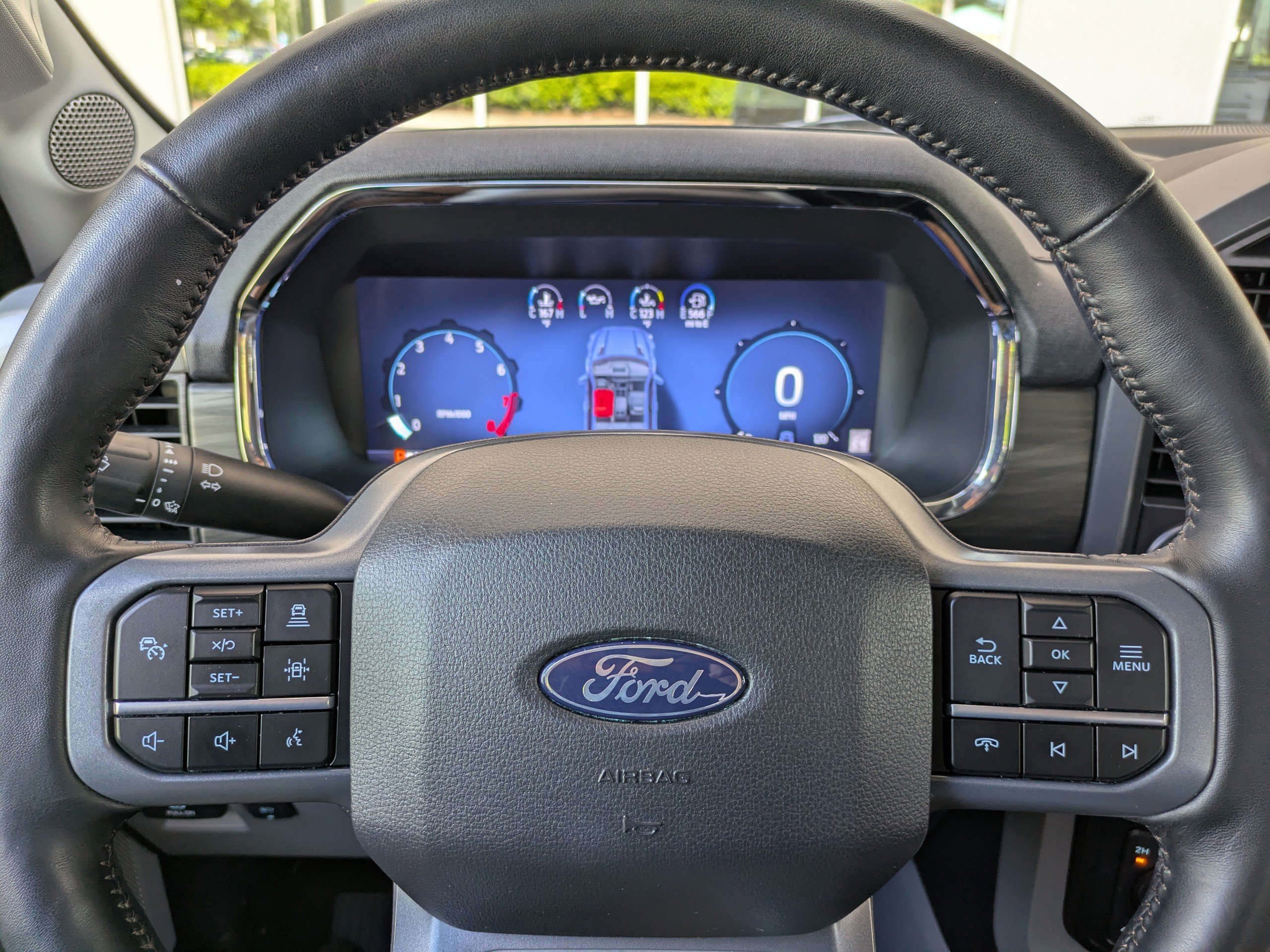 Used 2024 Black Metallic Ford LARIAT image 27