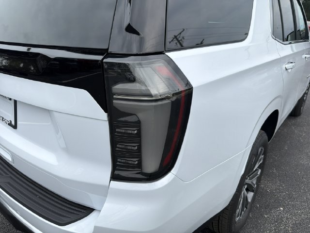 New 2026 Polar White Tricoat Chevrolet High Country image 10