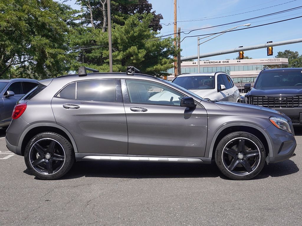 Used 2017 Gray Mercedes-Benz GLA 250 image 17