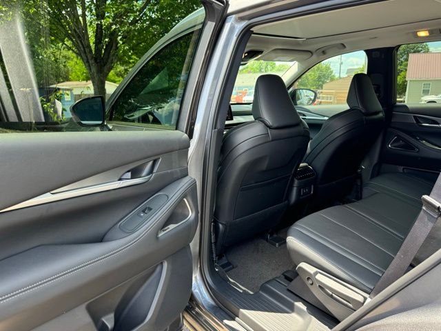 New 2027 Gray INFINITI LUXE image 38