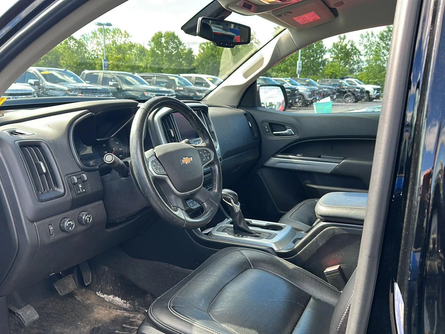 Used 2022  Chevrolet ZR2 image 7
