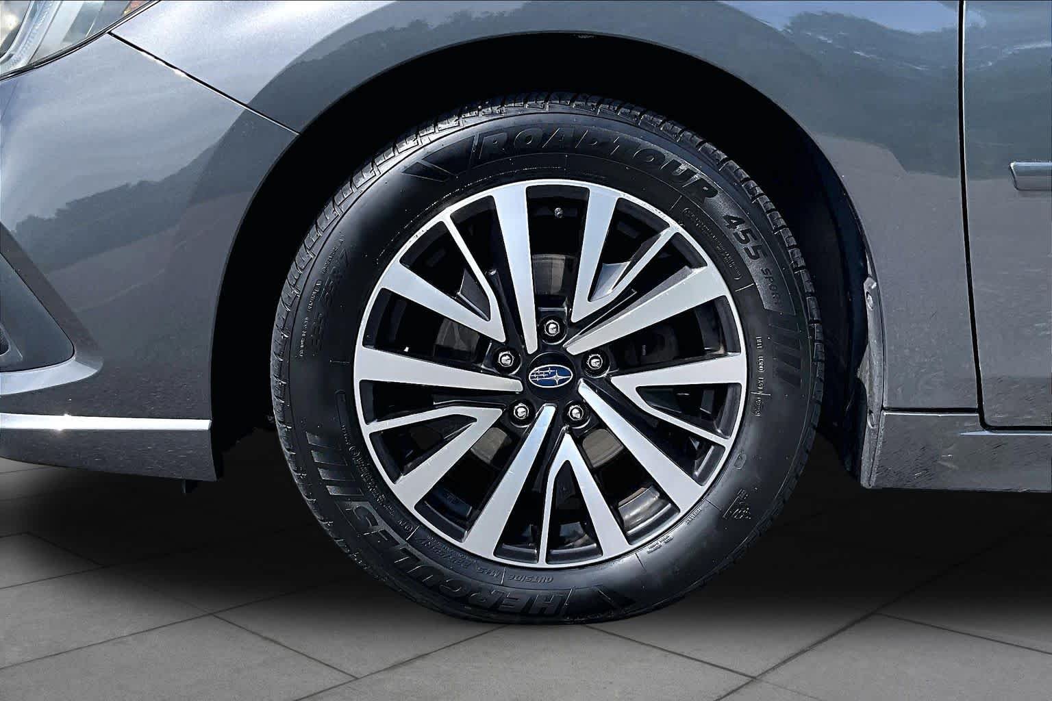 Used 2018 Magnetite Gray Metallic Subaru Premium image 11