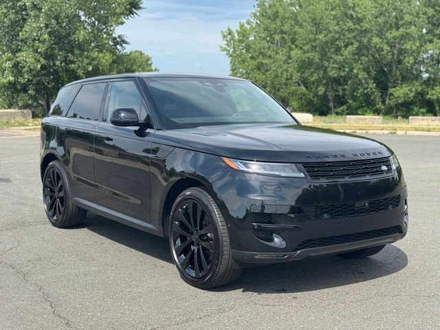 New 2026 Santorini Black Land Rover SE image 7