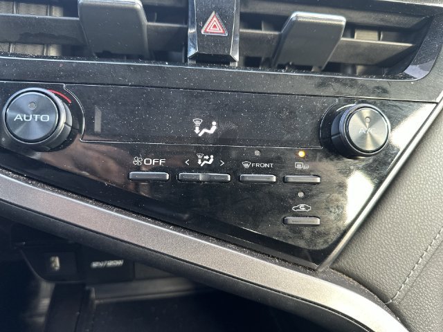 Used 2024  Toyota SE image 25