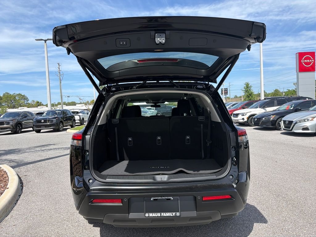 New 2026 Nissan Pathfinder SV 4D Sport Utility