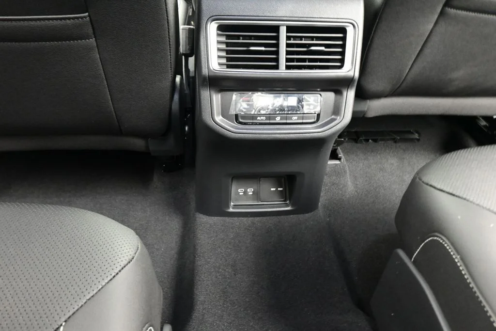 New 2026  Volkswagen SE w/Technology image 44