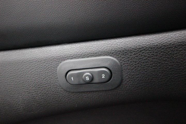 Used 2020 Silver Jeep Limited image 12