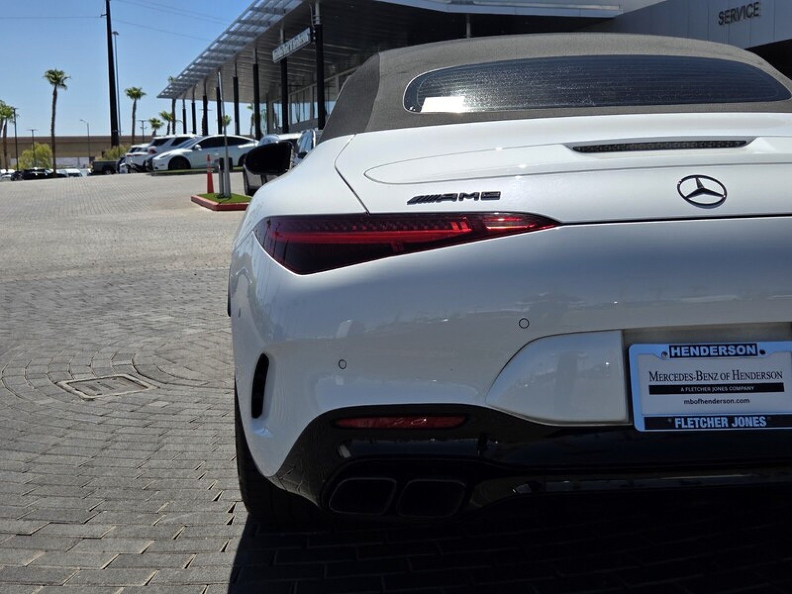 Certified Used 2022 MANUFAKTUR Moonlight White Metallic Mercedes-Benz AMG® SL 55 image 11