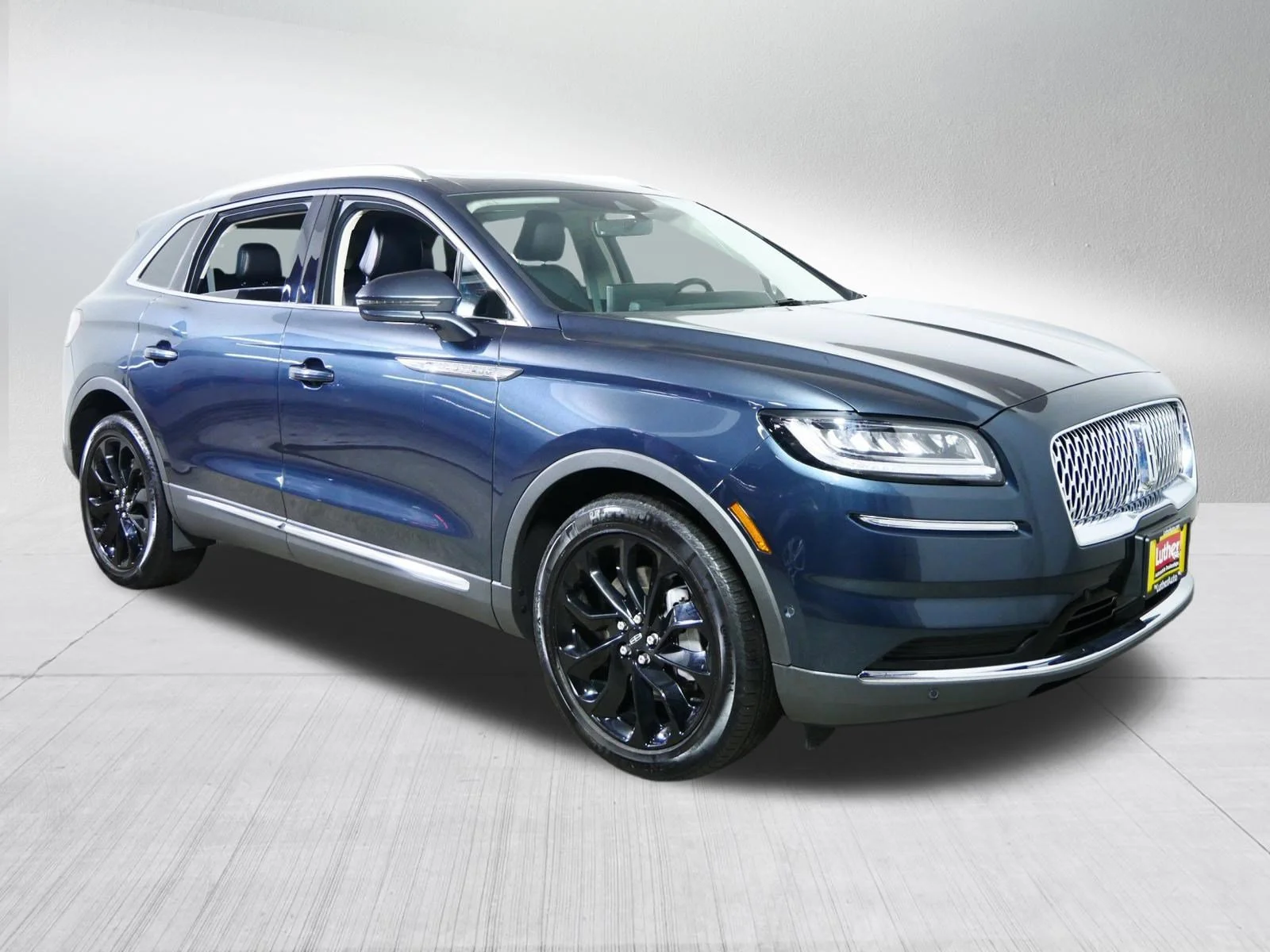 2023 Lincoln Nautilus Reserve AWD's photo
