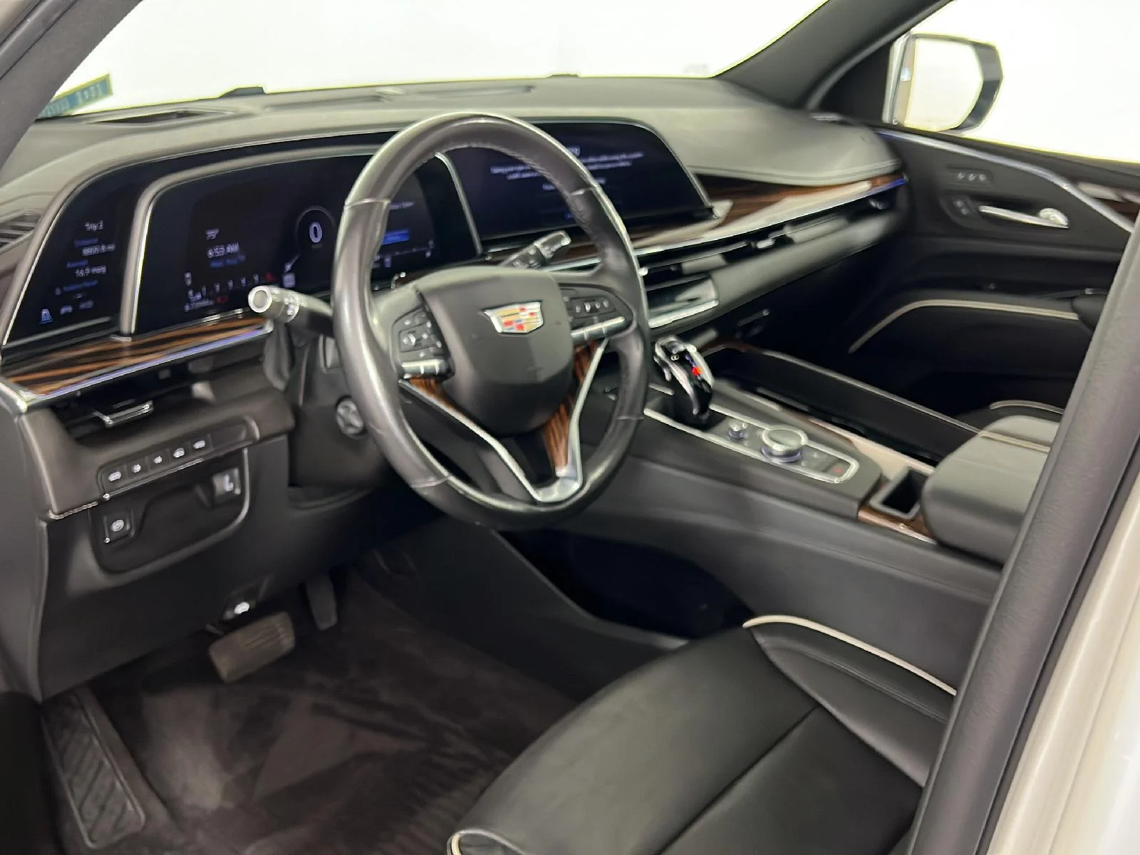 Used 2023 Crystal White Tricoat Cadillac 4WD Premium Luxury image 9