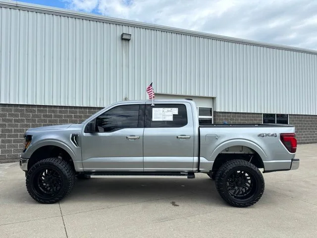 Certified Used 2025 Iconic Silver Metallic Ford XLT image 10