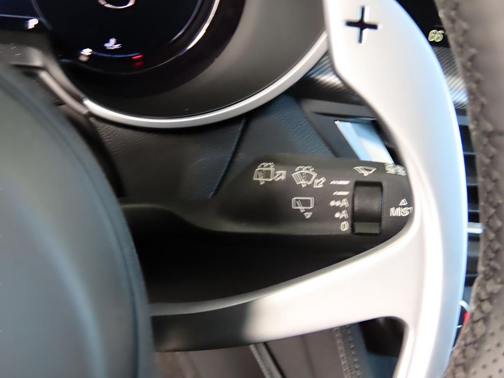 2025 Alfa Romeo Stelvio Base - Photo 34