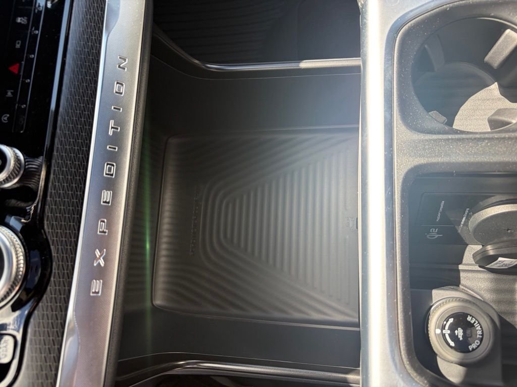 New 2027 Agate Black Metallic Ford MAX Platinum image 14