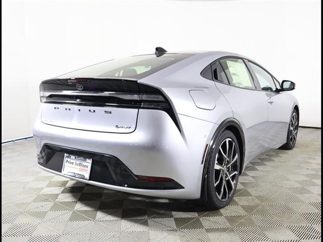 2026 Toyota Prius Plug-in Hybrid XSE Premium - Photo 6