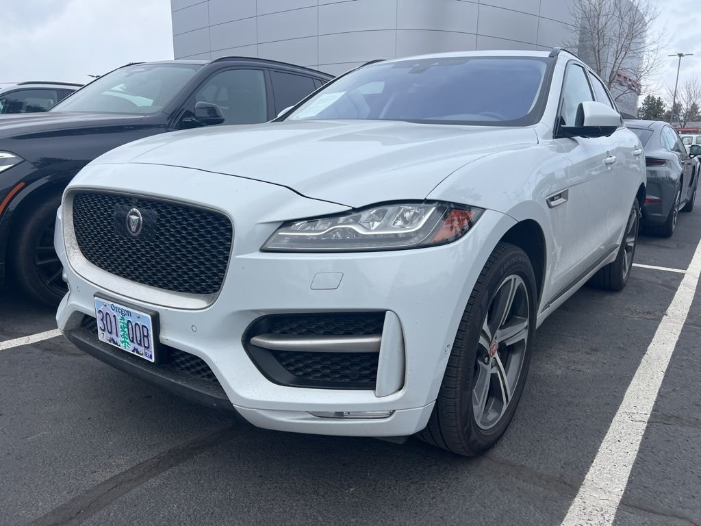 2017 Jaguar F-Pace R-Sport
