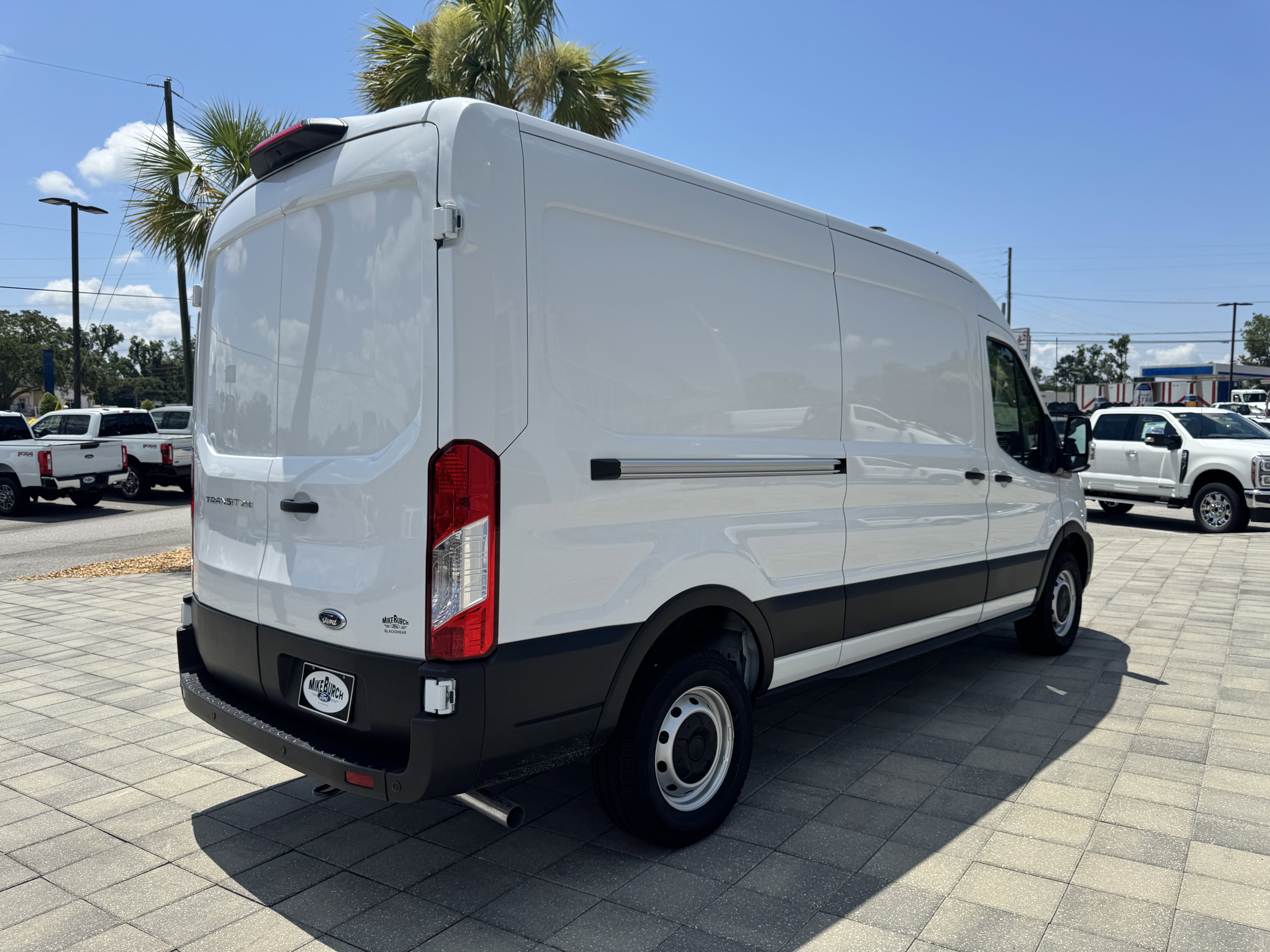 2025 Ford Transit Van Base - Photo 6