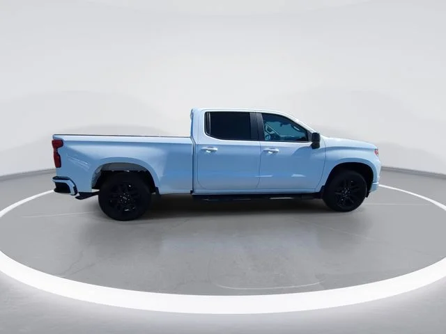 Used 2024 White Chevrolet RST image 9