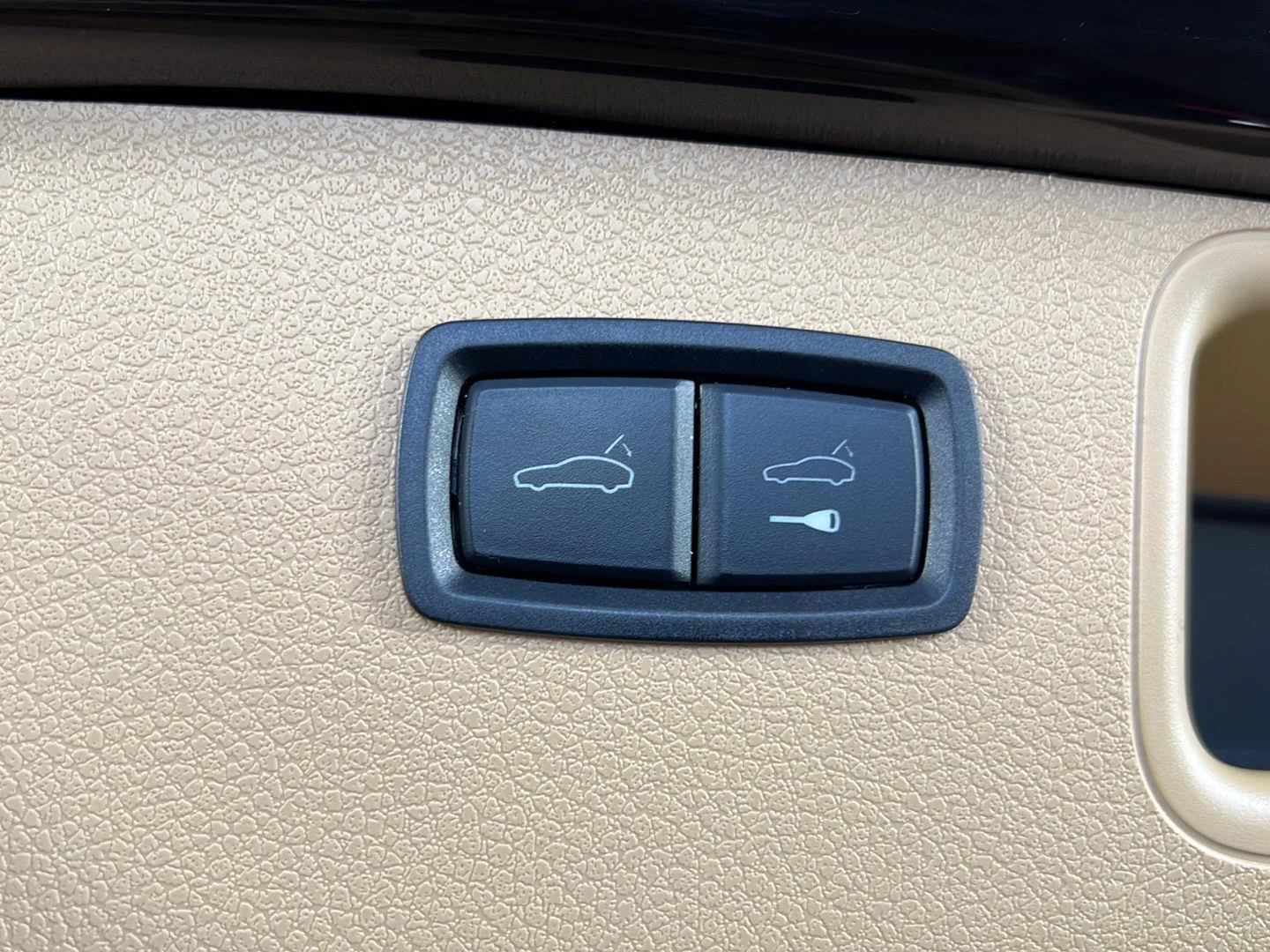 Used 2016  Porsche S image 15