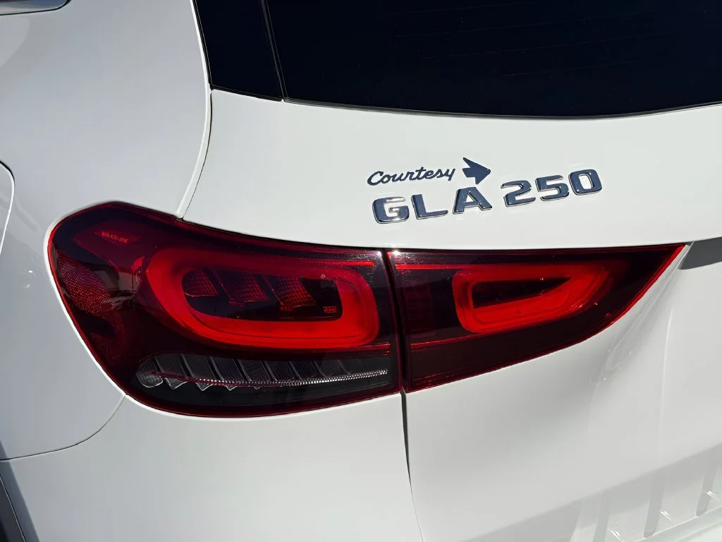 Used 2023 White Mercedes-Benz GLA 250 image 9