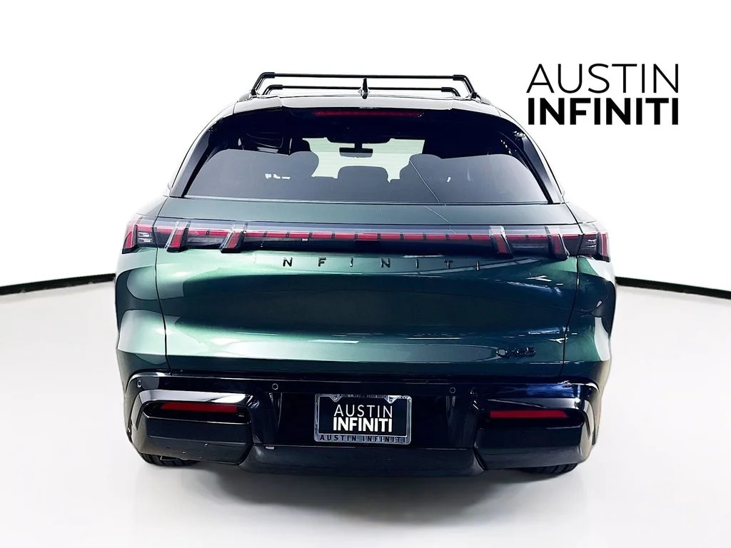 New 2027 2T DEEP EMRD INFINITI SPORT image 6