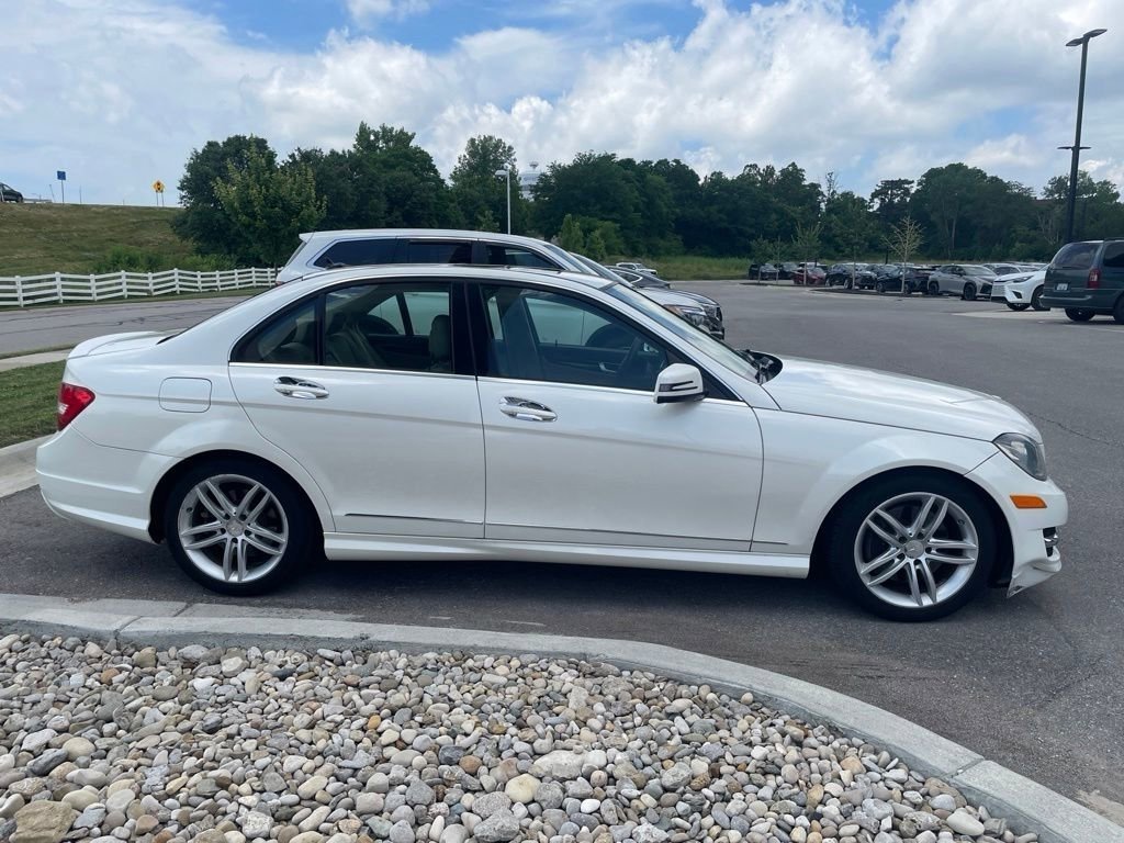Used 2014 Diamond White Metallic Mercedes-Benz C 300 image 2