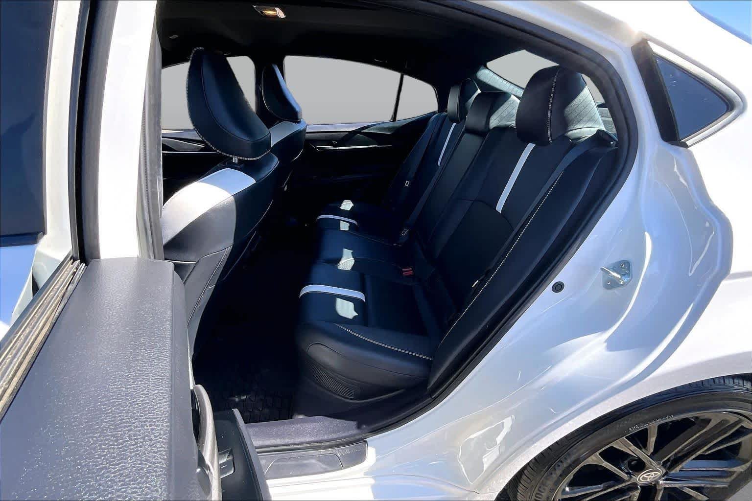 Certified Used 2025 Ice Cap Toyota SE image 20
