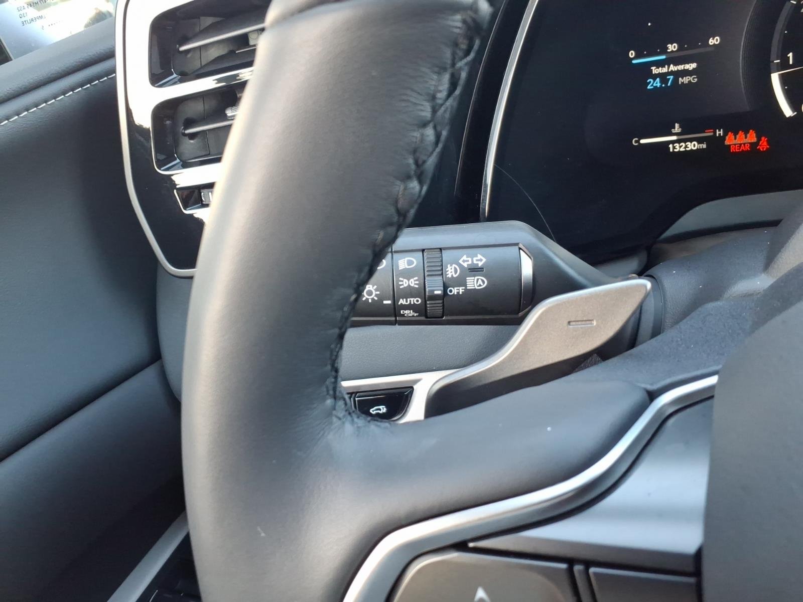 Certified Used 2025 Iridium Lexus  image 25